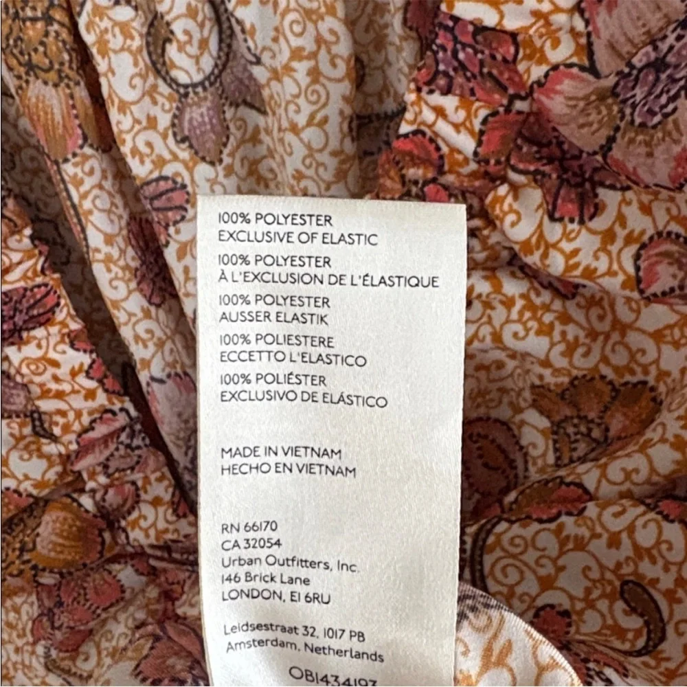 Like New Free People I Got You Floral V Neck Top Size Small Retail $98.00